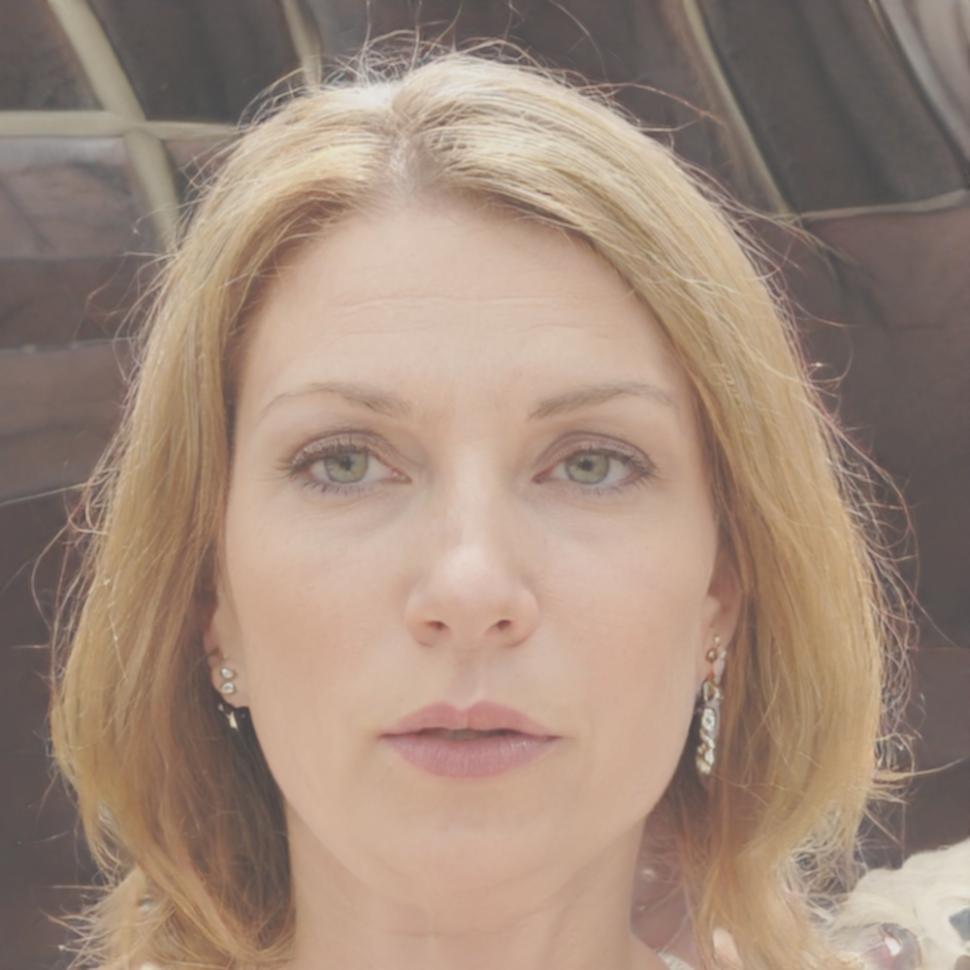 Portrait de Claire Moreau, experte en gestion de patrimoine